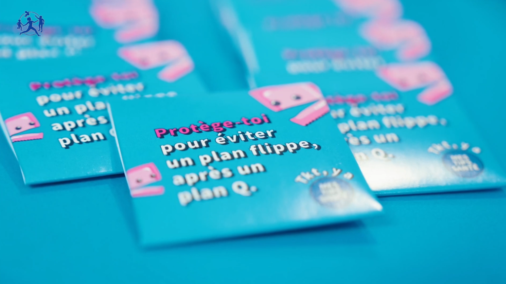 Image de préservatifs distribués à l'occasion d'une animation sur la santé sexuelle.